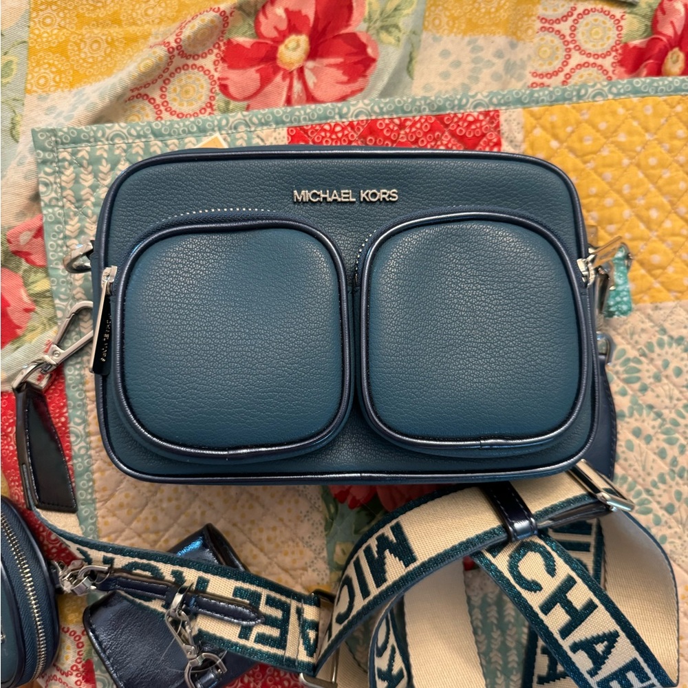 Michael Kors Jet Set crossbody bag.